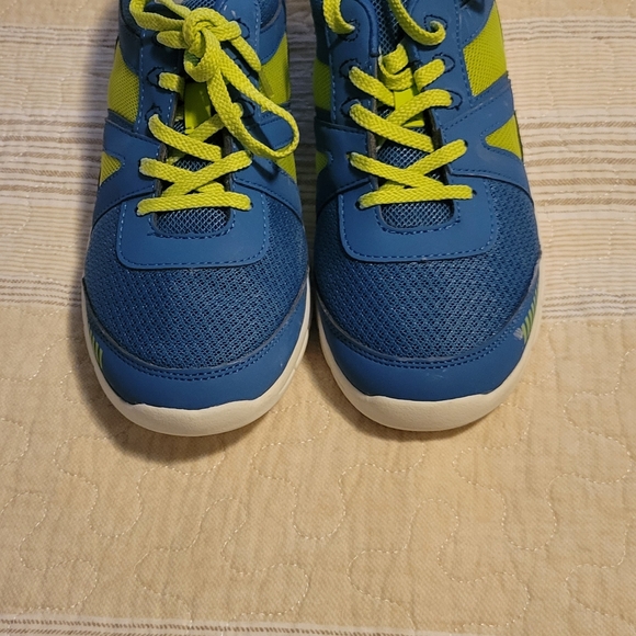 NWT YOUTH LANDS'END SNEAKERS 4 - Picture 10 of 11
